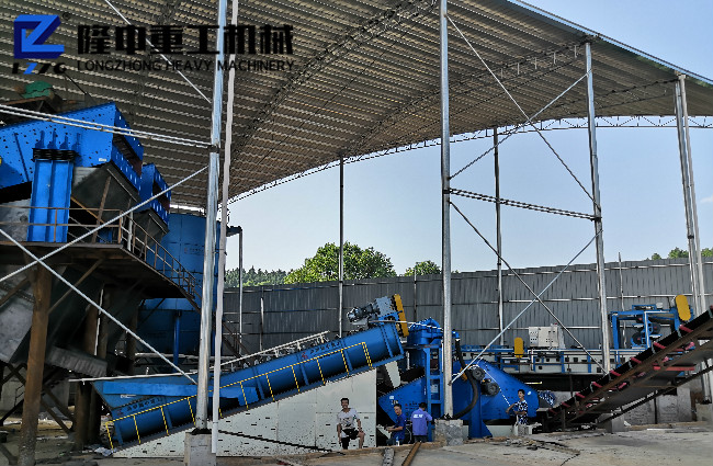 想選擇靠譜的螺旋洗砂機(jī)廠家，先來(lái)隆中了解